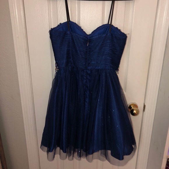 B Darlin’ Hoco-Formal Dress - Picture 2 of 7